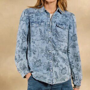 Floral Fountains Top Size Petite Chambray Floral Color